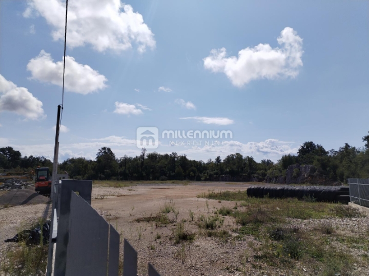 VIškovo, 6.401m2, negrađevinski teren u poslovnoj zoni