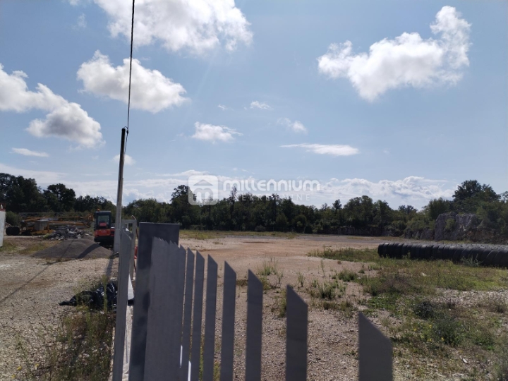 VIškovo, 6.401m2, negrađevinski teren u poslovnoj zoni
