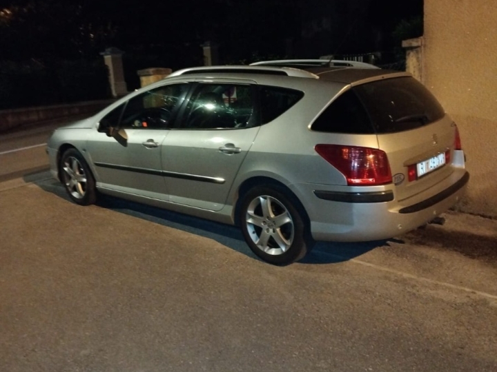 Peugeot 407