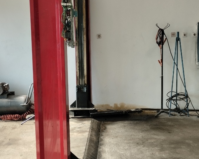 Garaža 70 m2 Bregi