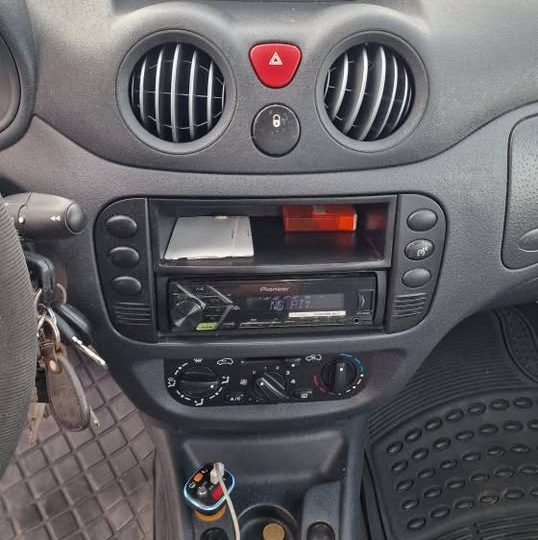 Citroen c3 1.4 i