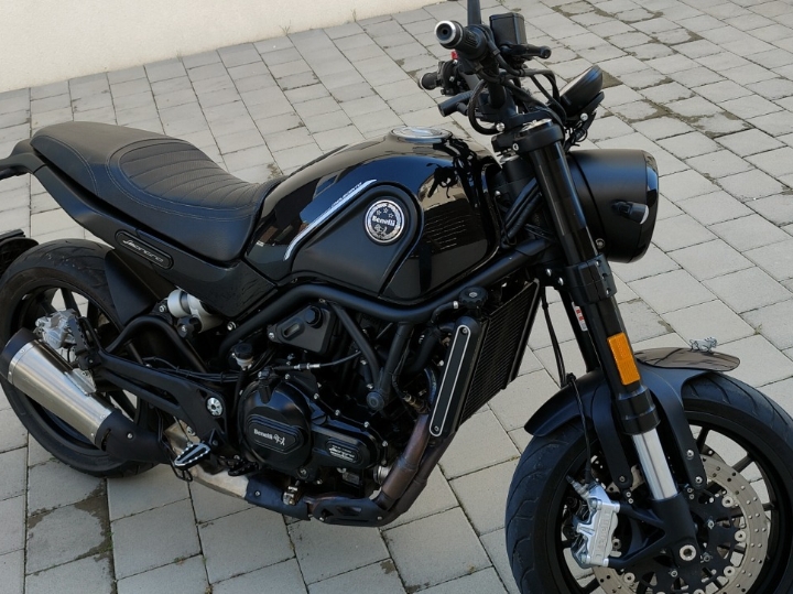 Benelli Leoncino 500