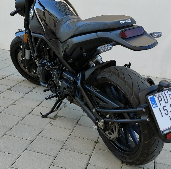 Benelli Leoncino 500