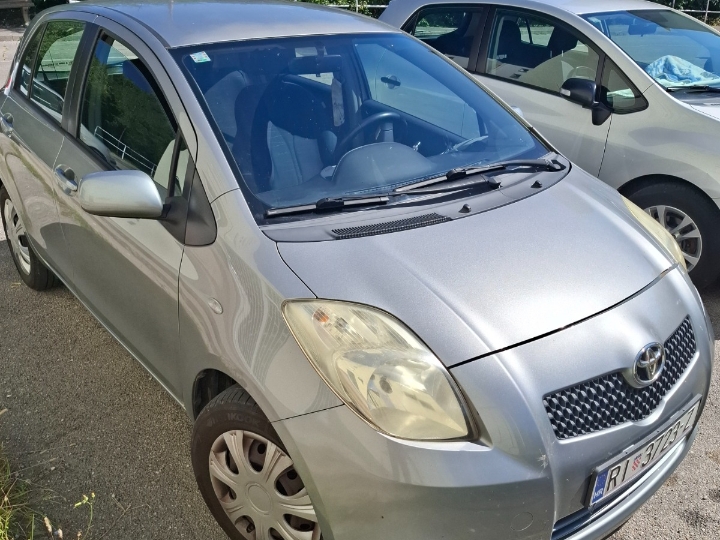 Toyota Yaris 1 0 benzin, 2008.god.