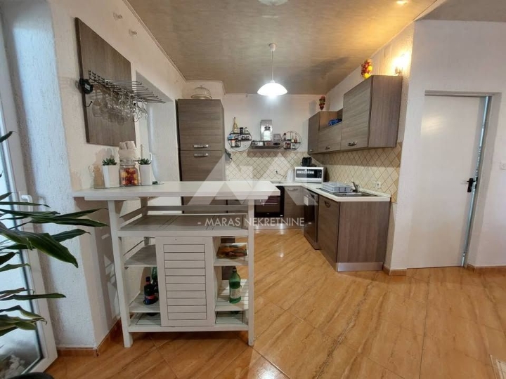 Kastav, samostojeća kuća, 370m2