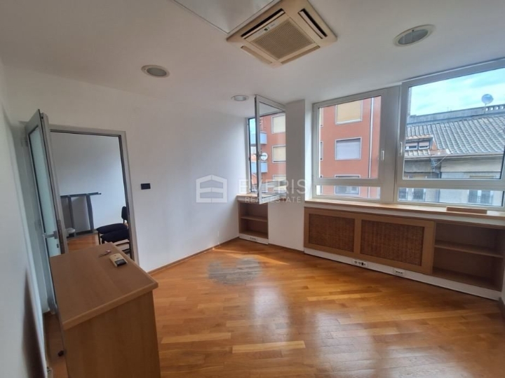 Rijeka, centar, poslovni prostor 120 m2