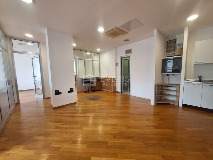 Rijeka, centar, poslovni prostor 120 m2