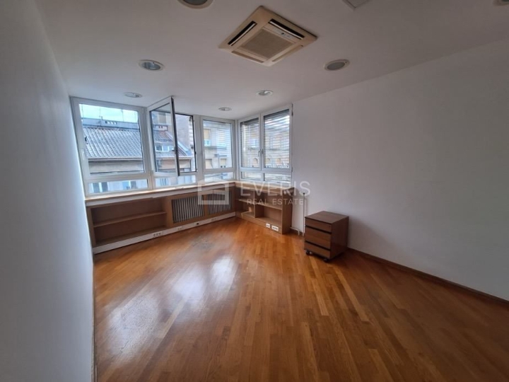 Rijeka, centar, poslovni prostor 120 m2