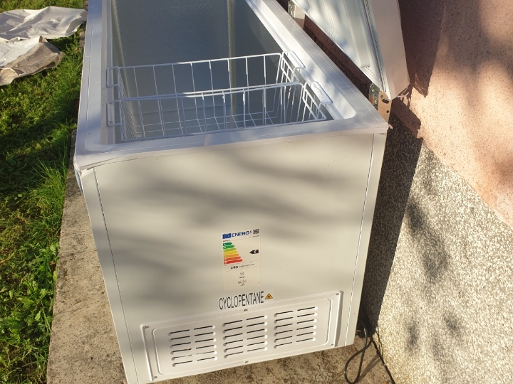 Škrinja Gorenje 500l nova