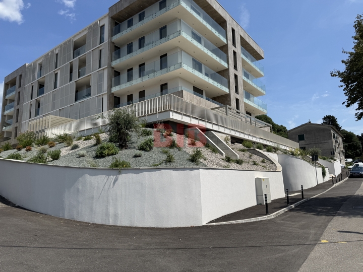 Donji Zamet, luksuzan 3S+DB, 125.51 m2, 2 garažna mjesta