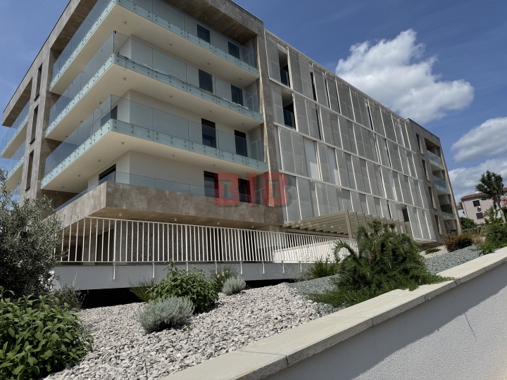 Donji Zamet, luksuzan 3S+DB, 125.51 m2, 2 garažna mjesta