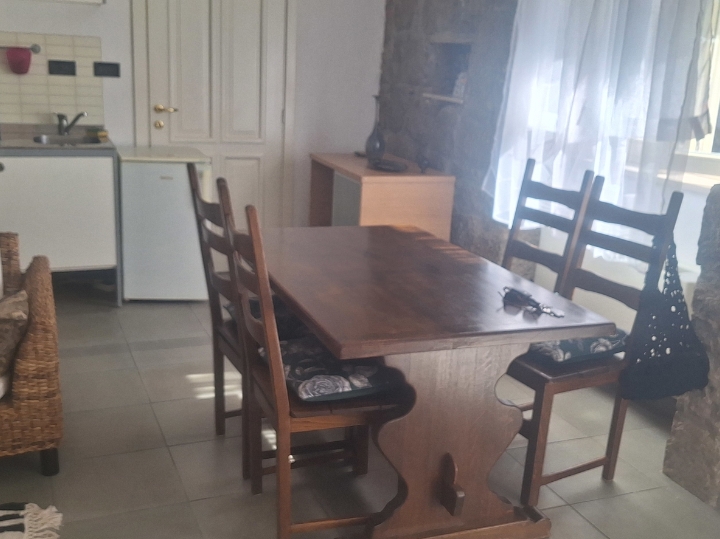 Srdoči, stan 40m2, 1S+DB, balkon, najam