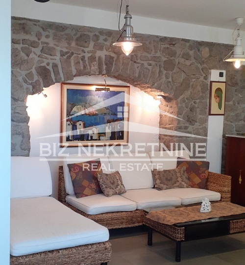 Srdoči, stan 40m2, 1S+DB, najam