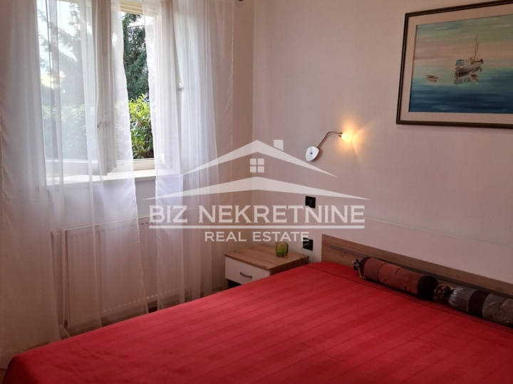 Srdoči, stan 40m2, 1S+DB, najam