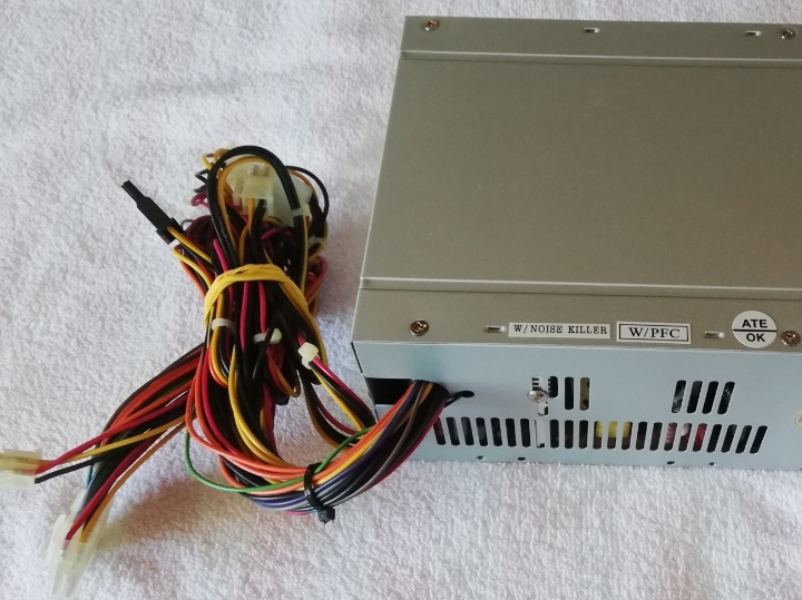 ATX napajanje za računalo 300W
