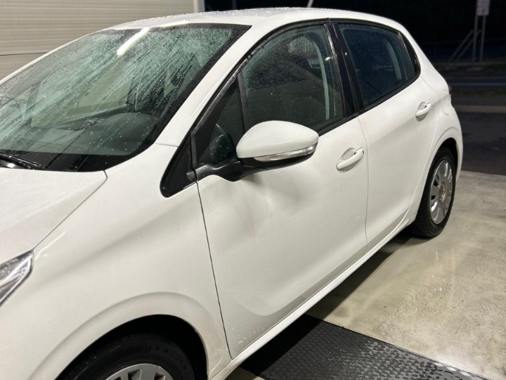 Peugeot 208 1.2 Active, 2015.