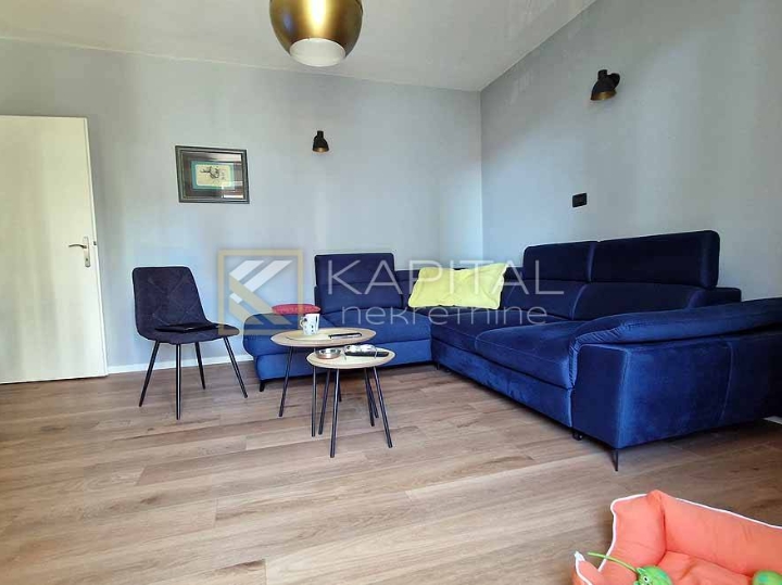 Širi Centar - kompletno adaptiran stan