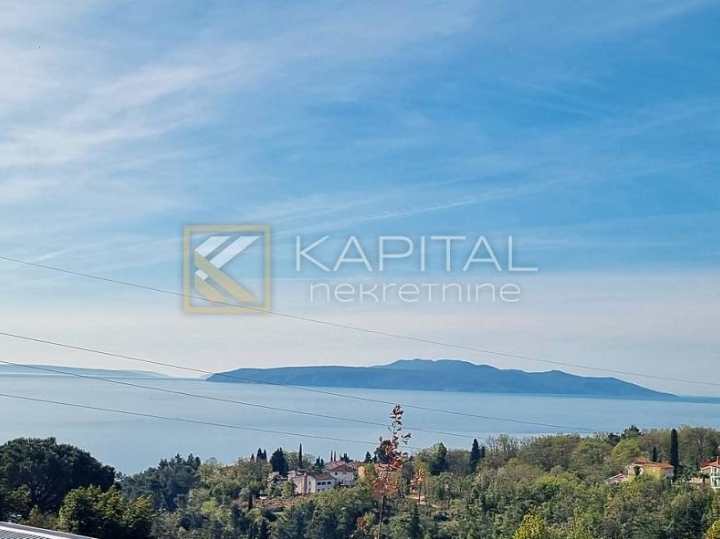 Ičići, građevinski teren s pogledom