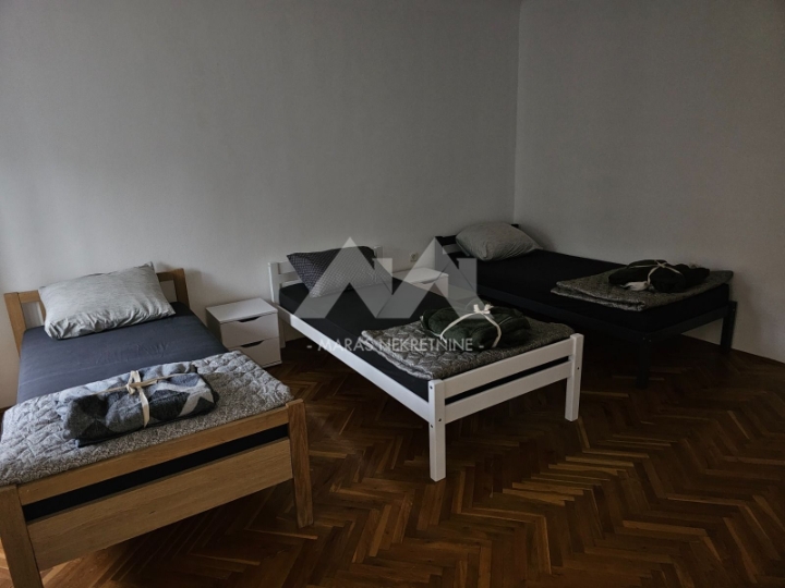 Belveder, uredan stan za radnike