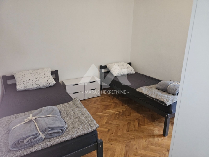 Belveder, uredan stan za radnike