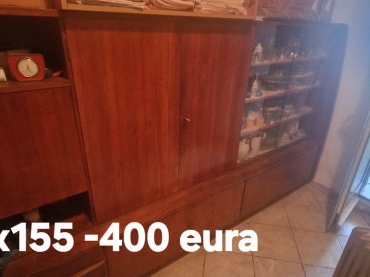 Velika secesijska vitrina
