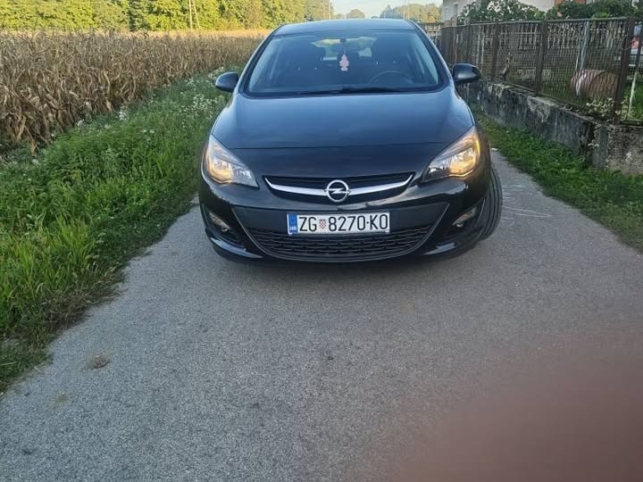 Opel Astra,1.3 cdti