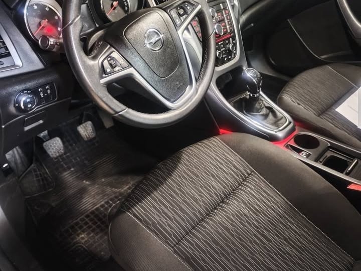 Opel Astra,1.3 cdti
