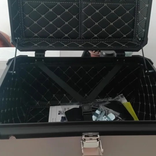 Kofer cantalni za motocikl 65L alum