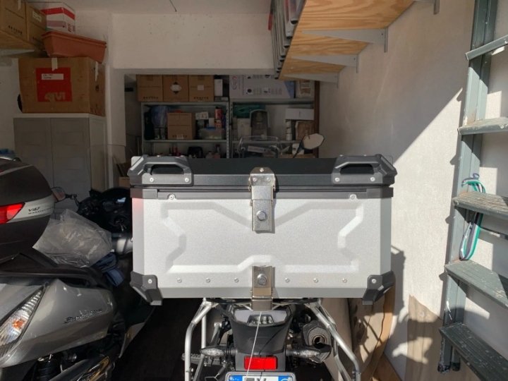 Kofer cantalni za motocikl 65L alum