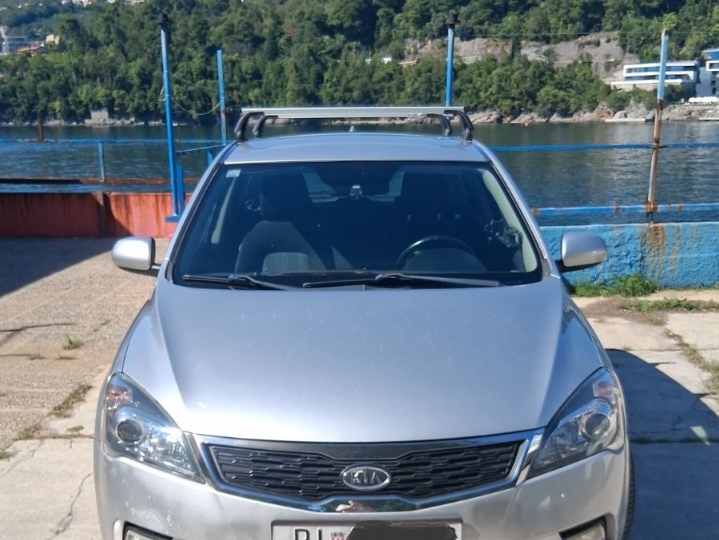 Kia Ceed 1,6 benzin, 3600€