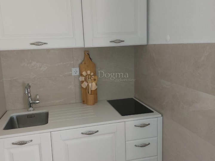 Studio apartman, centar Rovinja, 2. red do mora - 50 m