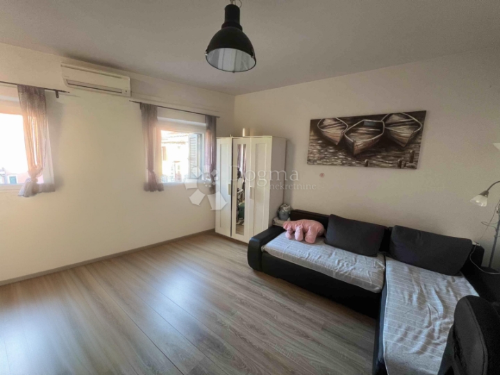 Stan na top lokaciji u Rovinju, Lokva, 61m2