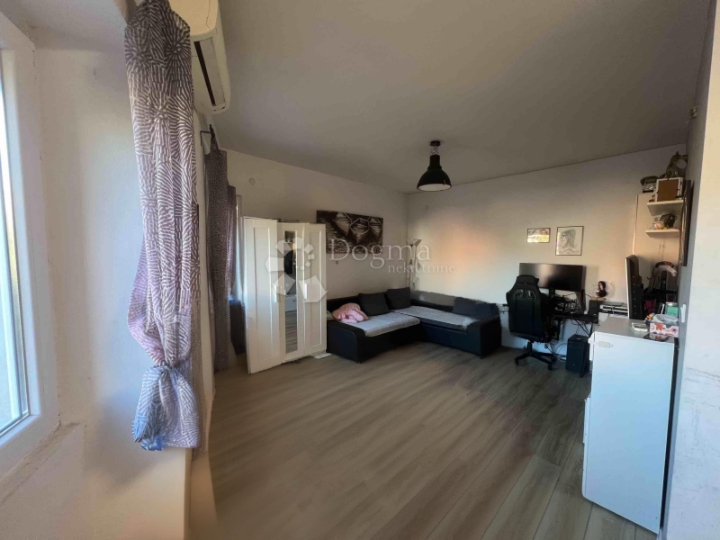 Stan na top lokaciji u Rovinju, Lokva, 61m2