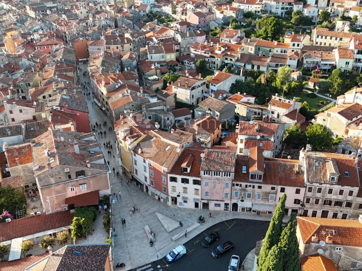 Stan na top lokaciji u Rovinju, Lokva, 61m2