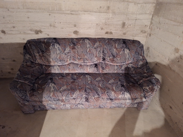 Dvosjed i trosjed poklanjam