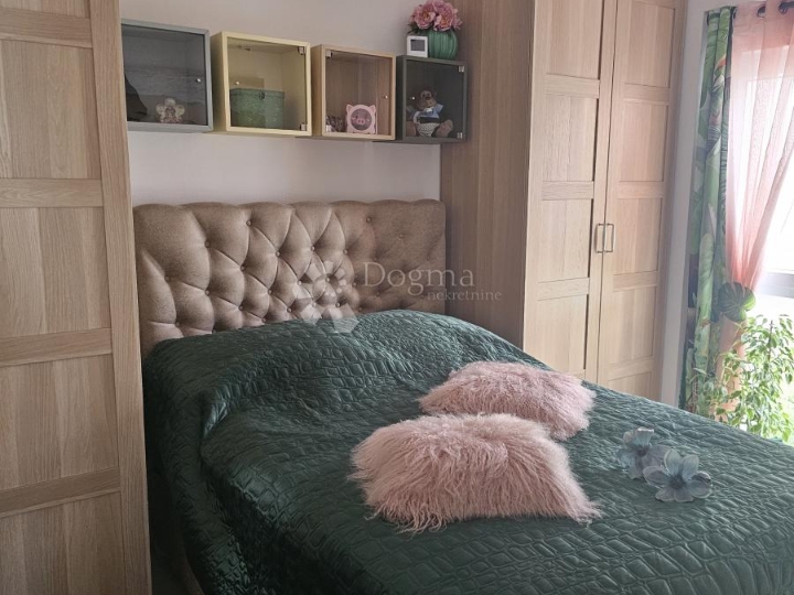 Medulin, ekskluzivna novogradnja sa dvorištem