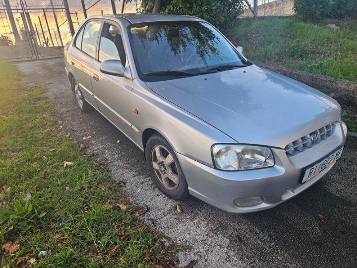 Hyundai Accent 1.3, klima, reg. 03./26.