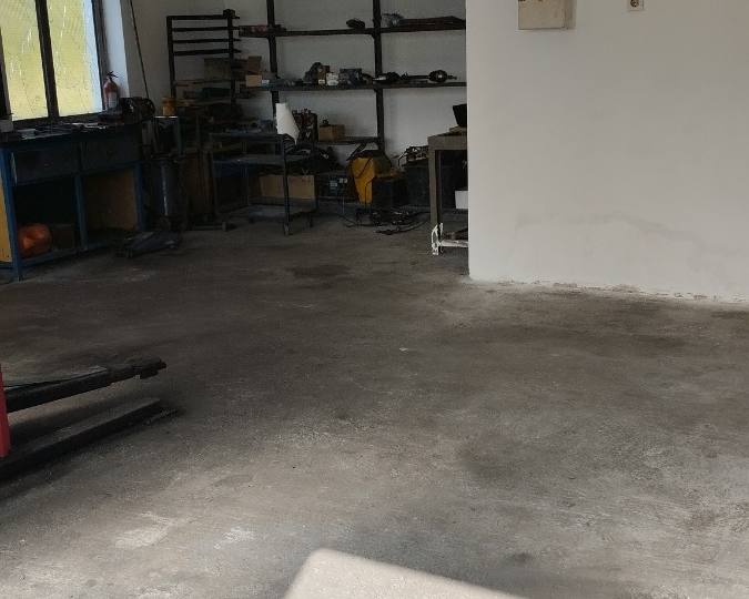 Garažu 70 m2