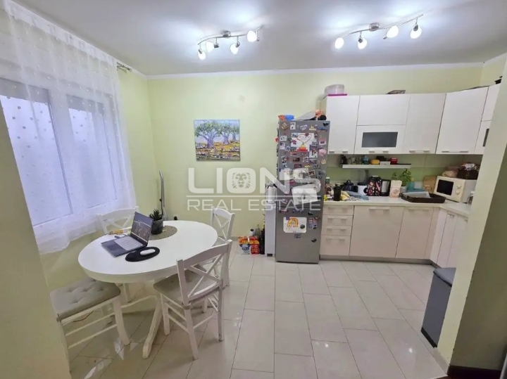 Rijeka, Viškovo, dvoetažni stan, 86 m2
