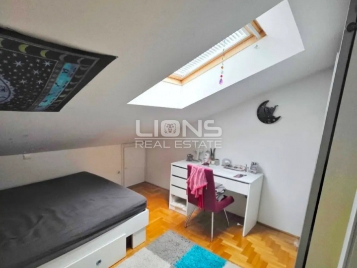 Rijeka, Viškovo, dvoetažni stan, 86 m2