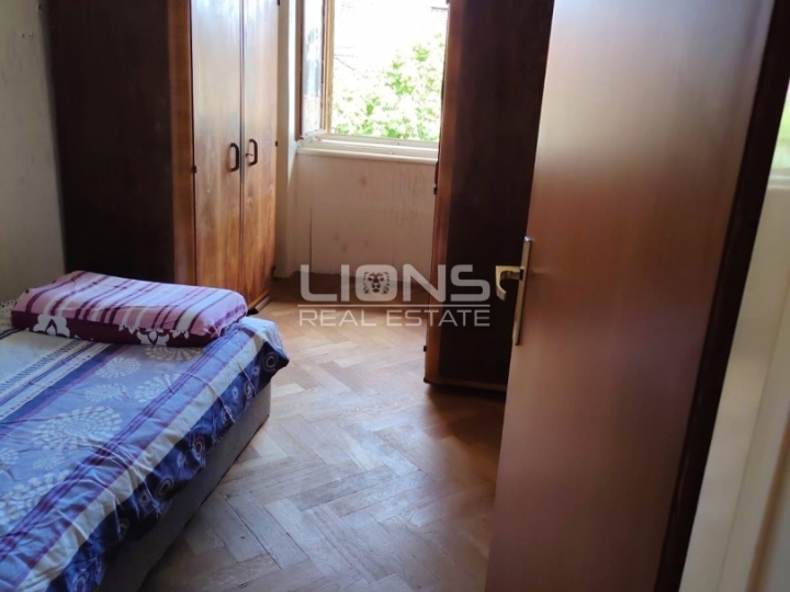 Opatija, centar, trosobni stan, 73 m2