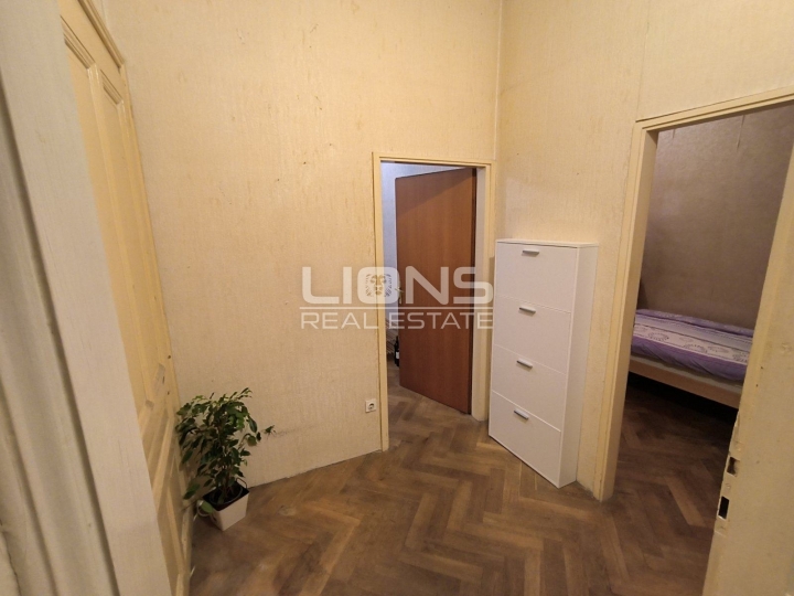 Opatija, centar, trosobni stan, 73 m2