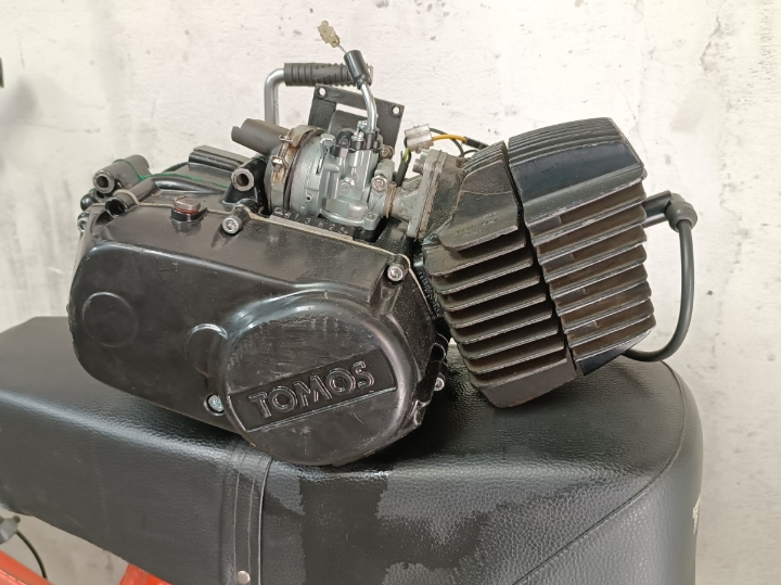 Ugradbeni motori za Tomos automatik