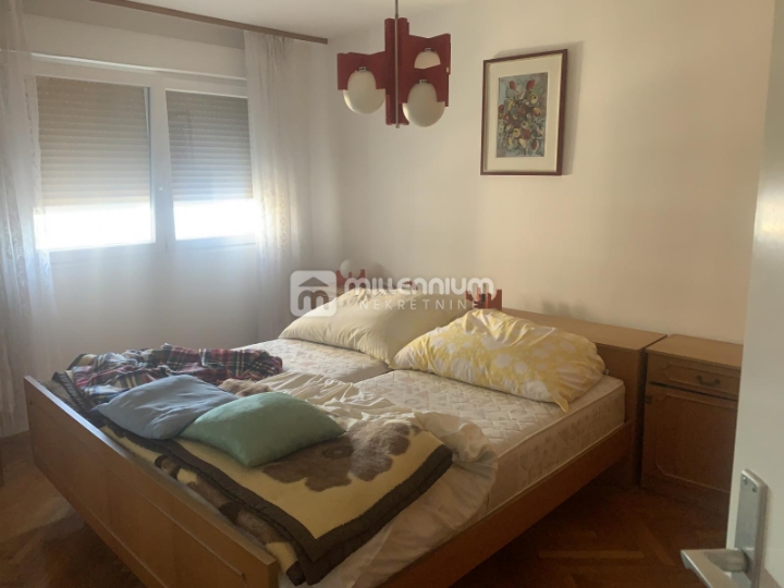 Podmurvice, 53.82m2, namješten 1S+DB s lođom i pogledom