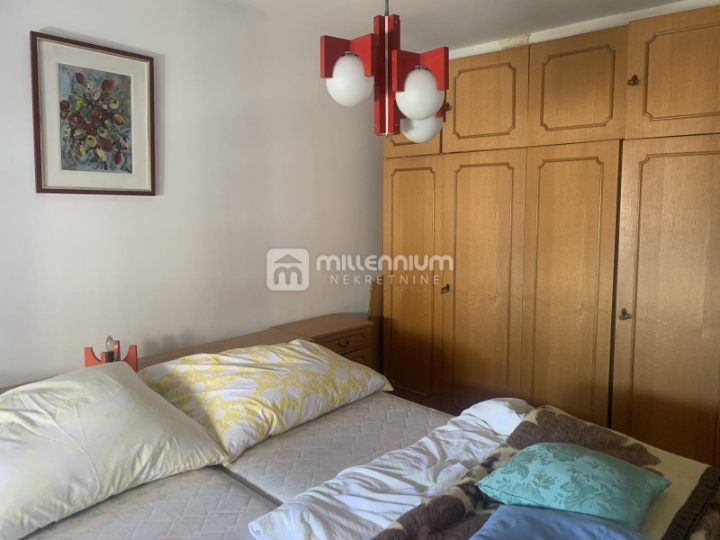 Podmurvice, 53.82m2, namješten 1S+DB s lođom i pogledom