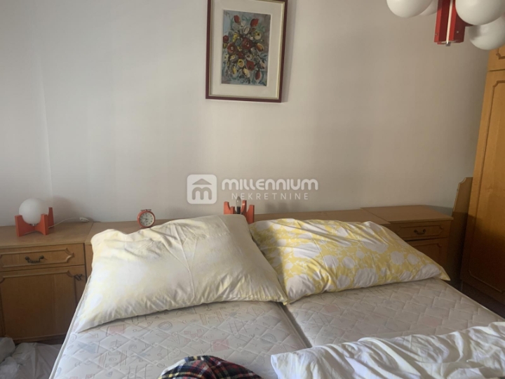 Podmurvice, 53.82m2, namješten 1S+DB s lođom i pogledom