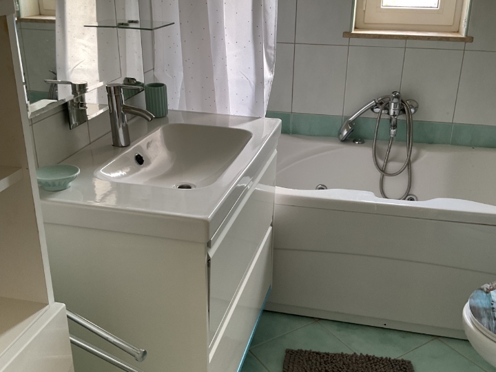 Trsat, 2S+DB, 73m2, 750€