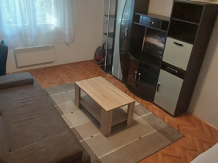 Najam stana Turnić