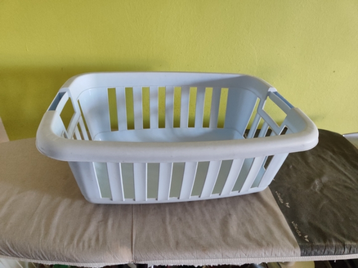Košara za rublje i lavori