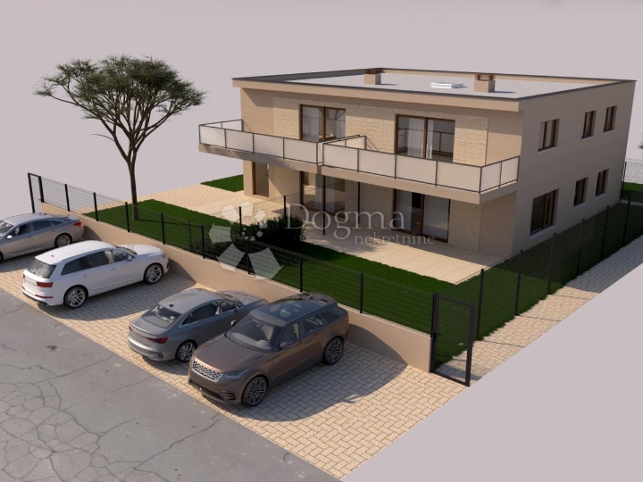 Luksuzan stan na 1. katu 2 km od mora - Poreč